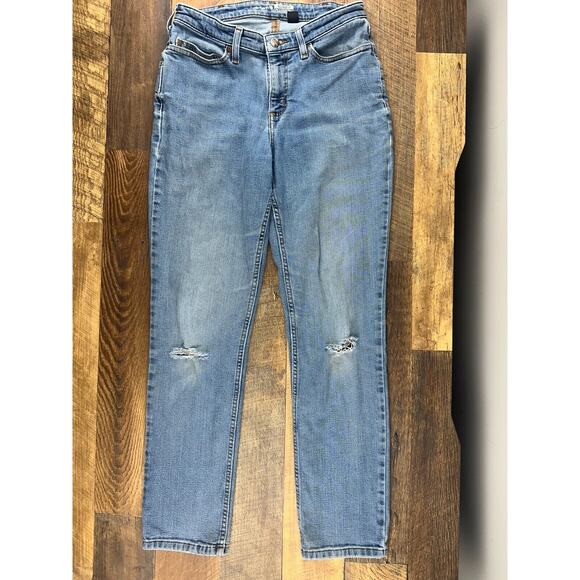 Carhartt jeans Womens size‎ 6 relaxed fit distressed straight - Picture 1 of 8